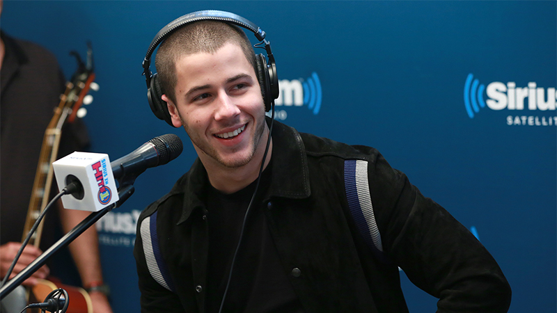 Nick jonas online headphones