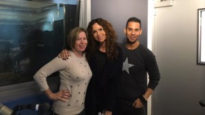 Minnie Driver with "Feedback" hosts Hosts Lori Majewski and Nik Carter in the SiriusXM studios