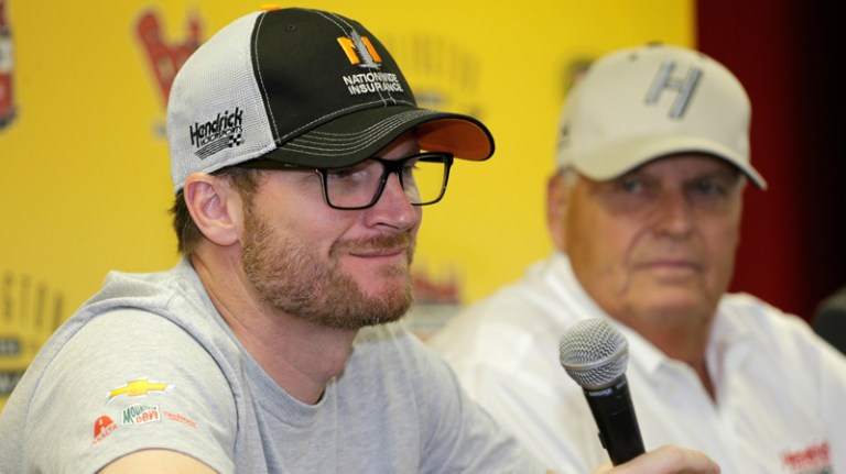 Dale Earnhardt Jr Cleared To Race Following Concussion Siriusxm