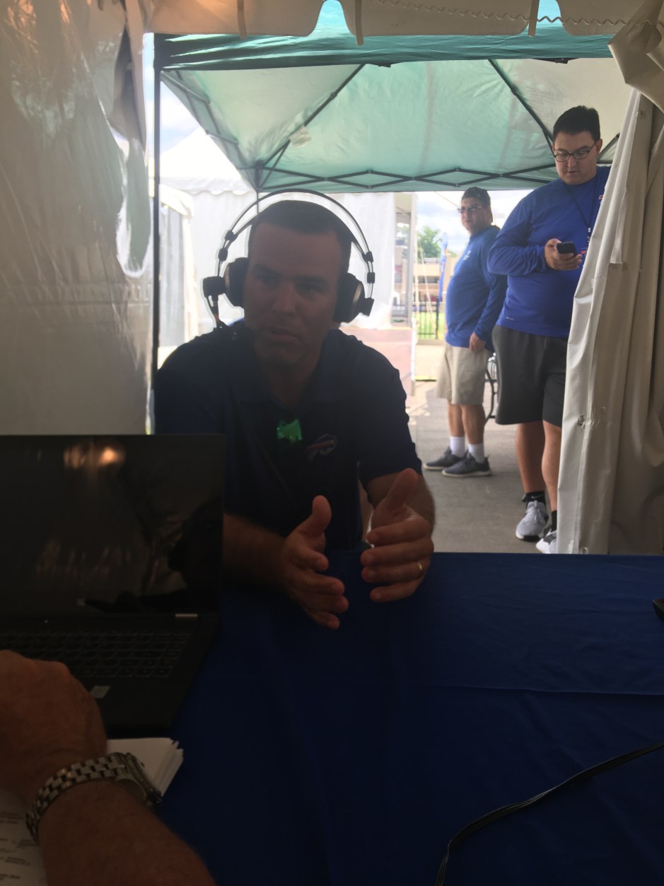 Bills' quarterbacks have 'all worked well together' in competition