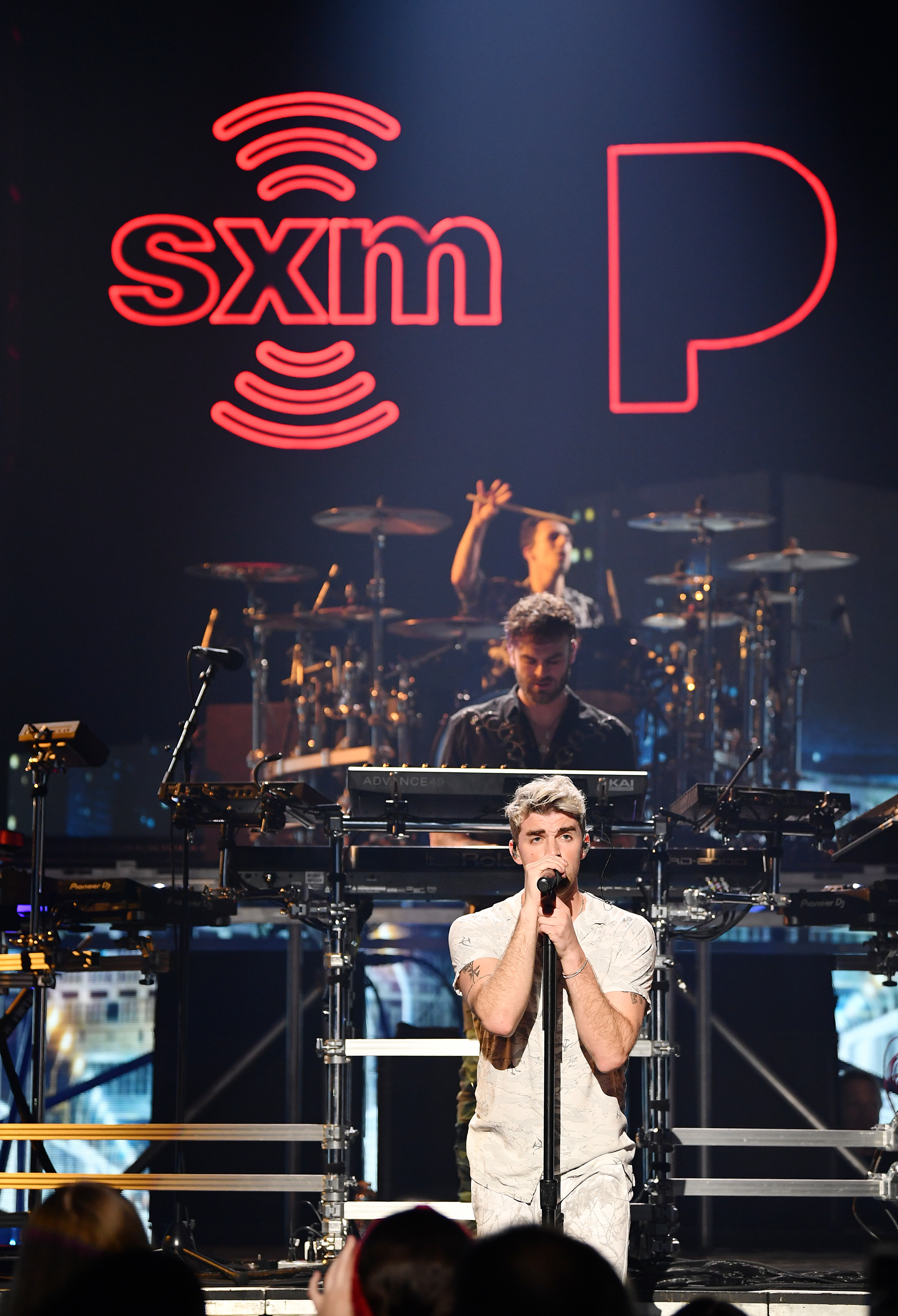 The Chainsmokers perform live on stage during an exclusive concert for SiriusXM and Pandora as part of Its Super Bowl Week Opening Drive Super Concert Series on January 29, 2020 in Miami Beach, Florida. (Photo by Dimitrios Kambouris/Getty Images for Pandora)