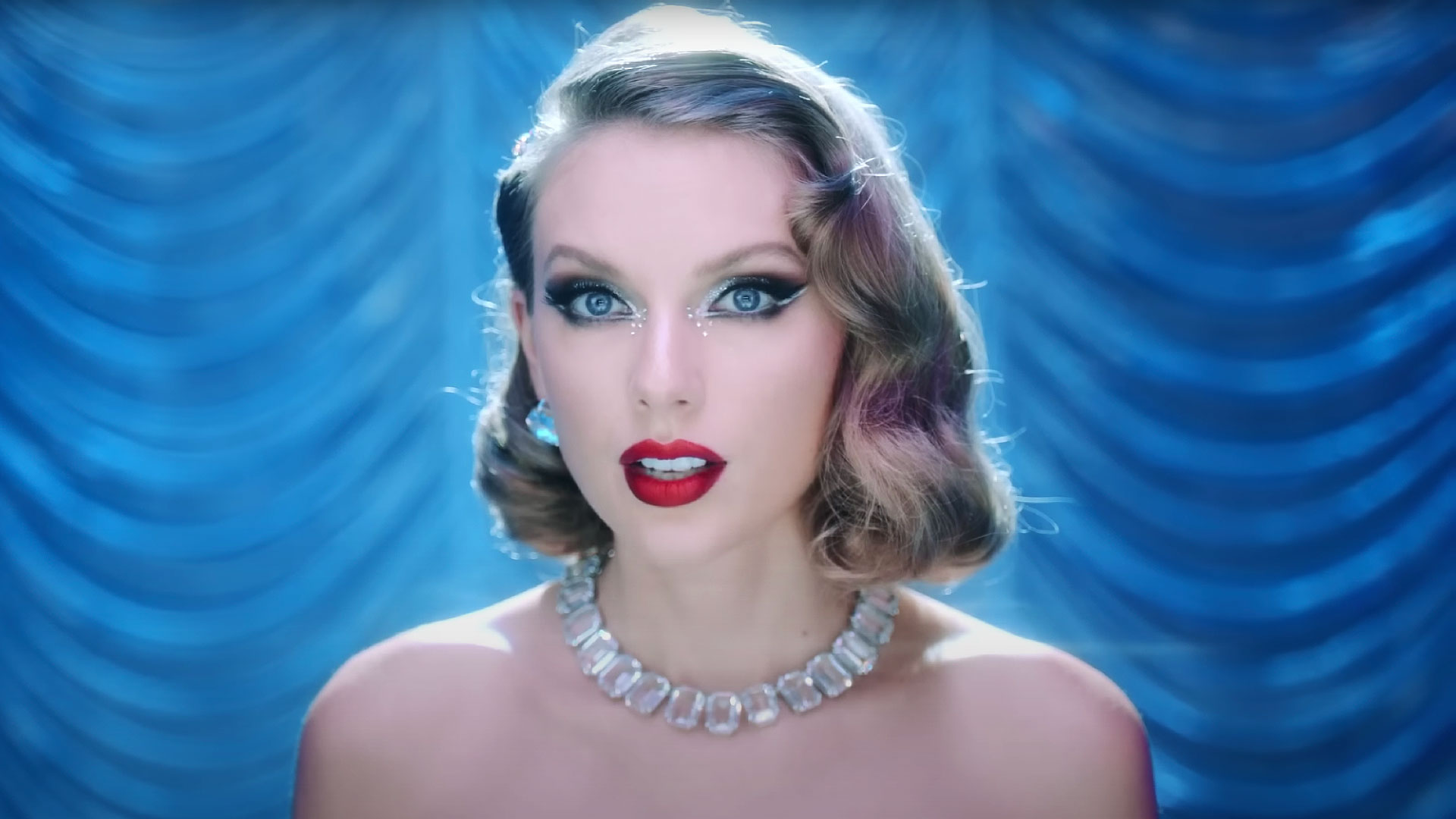 Taylor Swift Bejeweled Music Video