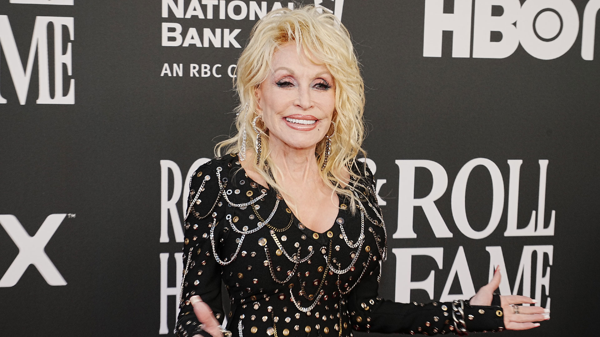 Dolly Parton attends the 37th Annual Rock & Roll Hall Of Fame Induction Ceremony at Microsoft Theater on November 05, 2022 in Los Angeles, California