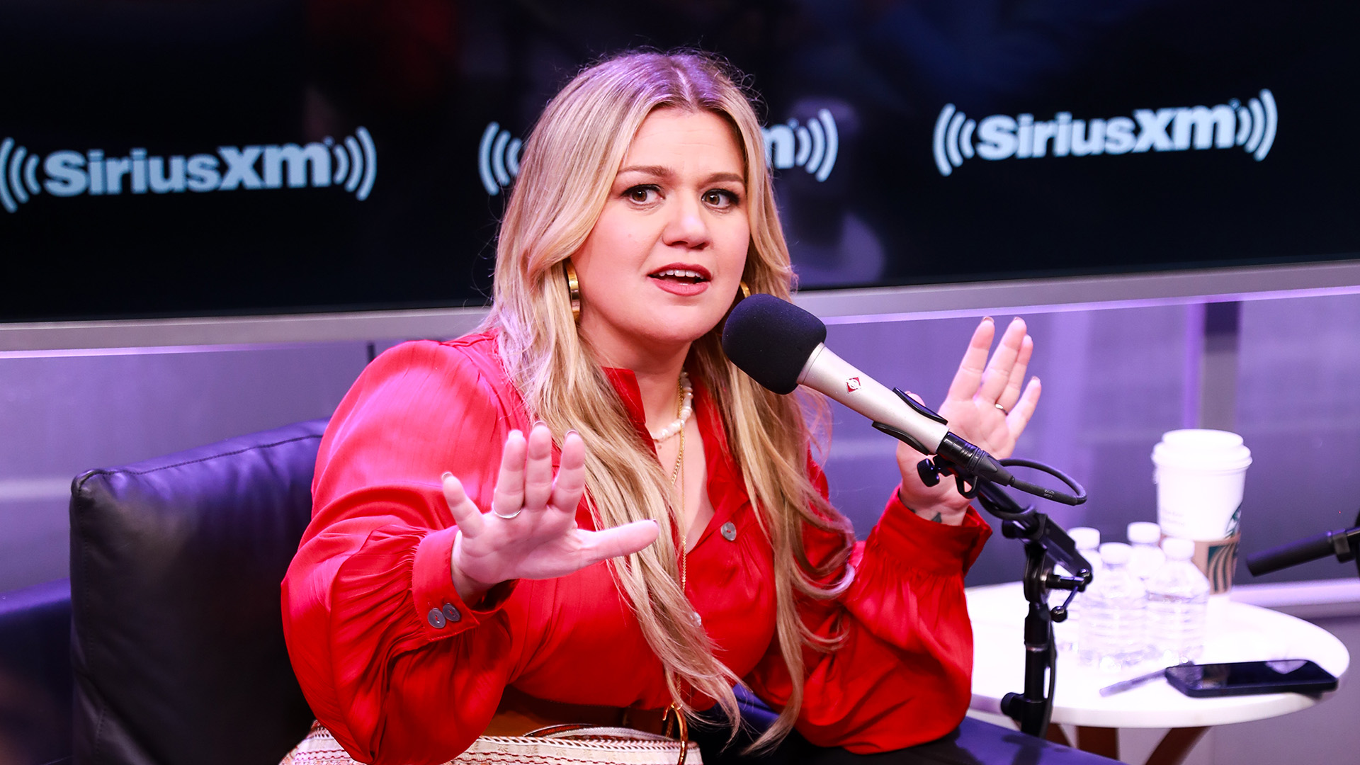 Kelly Clarkson interviewed by Andy Cohen at SiriusXM 2023
