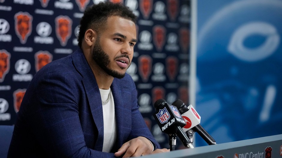 Bears Linebacker T.J. Edwards Discusses New Team & Defense