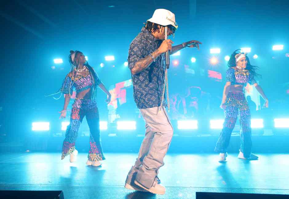 MIAMI, FLORIDA - OCTOBER 10: Ozuna performs on stage during SiriusXM & Pandora Present El Pulso at Ice Palace Film Studios on October 10, 2023 in Miami, Florida. (Photo by Alexander Tamargo/Getty Images for SiriusXM)