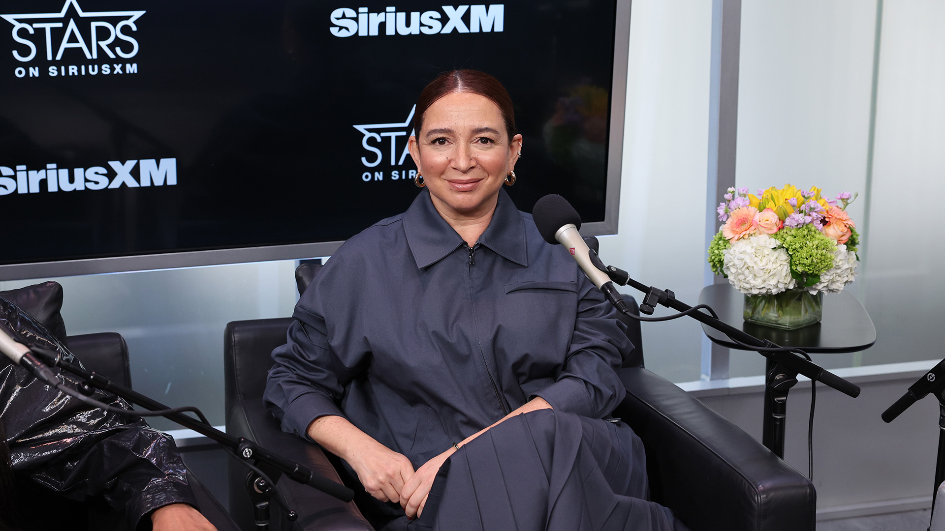 NEW YORK, NEW YORK - MARCH 27: Maya Rudolph is seen during SiriusXM's Town Hall with the cast of 'Loot' at SiriusXM Studio on March 27, 2024 in New York City. (Photo by Cindy Ord/Getty Images for SiriusXM)