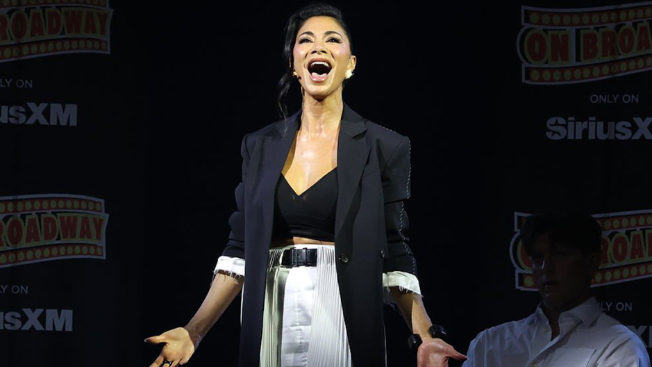 Photo of Nicole Scherzinger performing a song at SiriusXM's Sunset Blvd Town Hall.