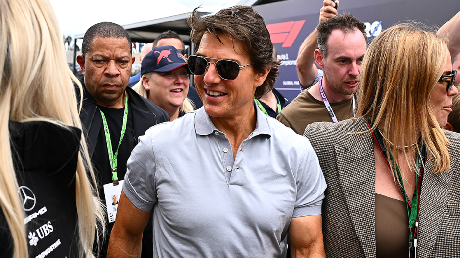 Image of Tom Cruise at an F1 event.