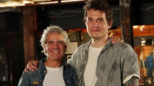 Photo of Andy Cohen and John Mayer.